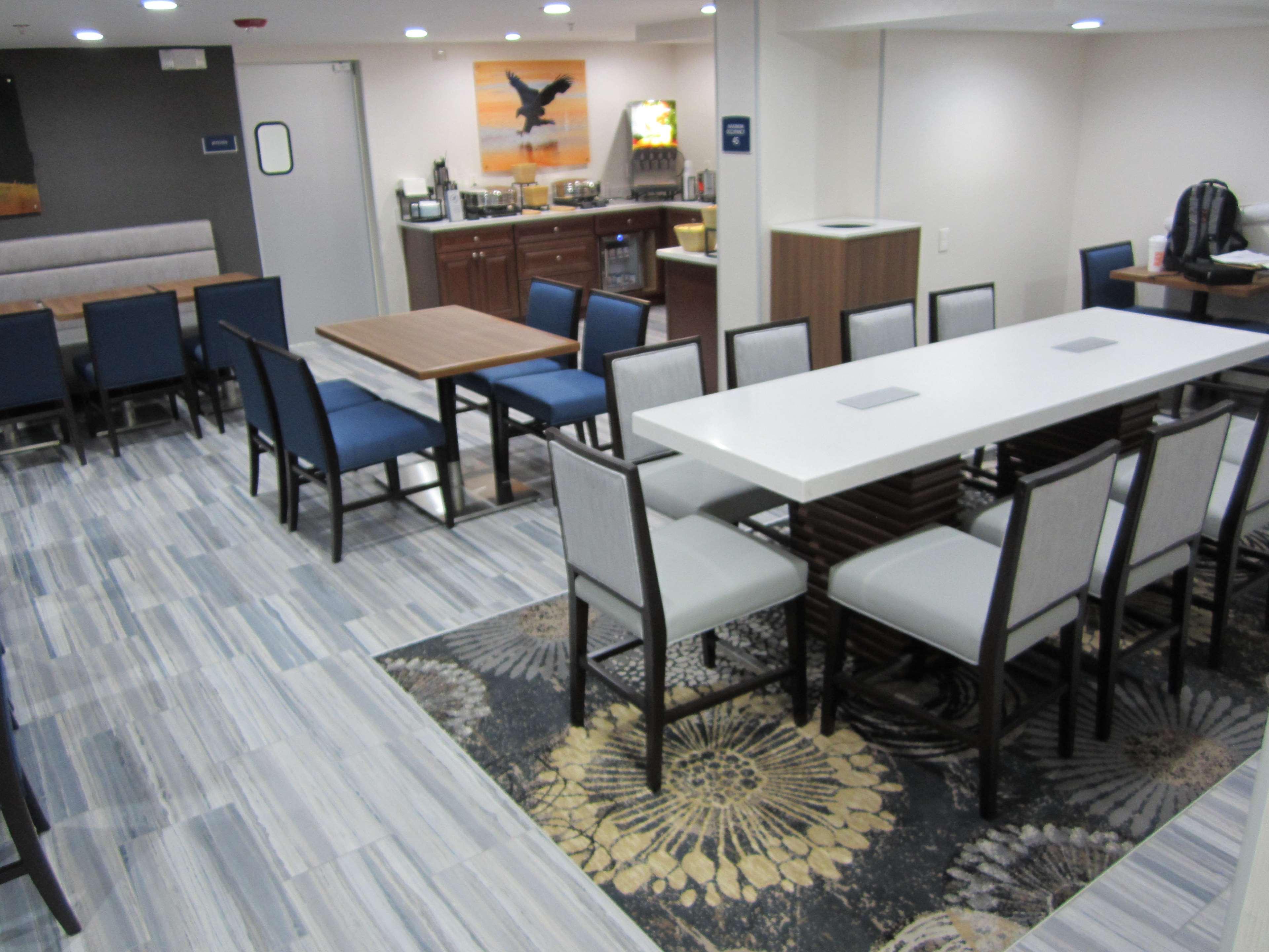 Best Western Atlanta-Marietta Ballpark Hotel Waterford Экстерьер фото