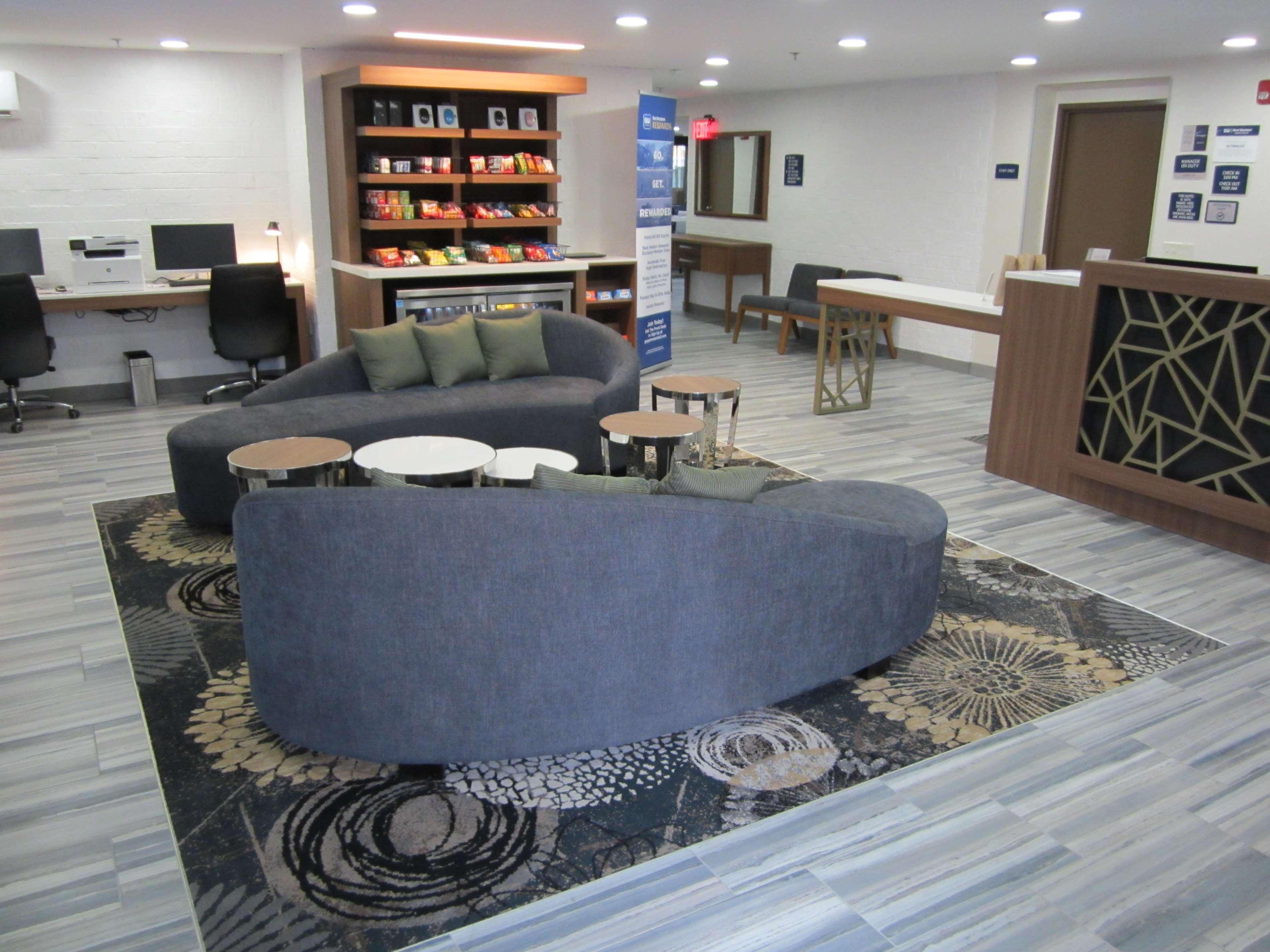 Best Western Atlanta-Marietta Ballpark Hotel Waterford Экстерьер фото