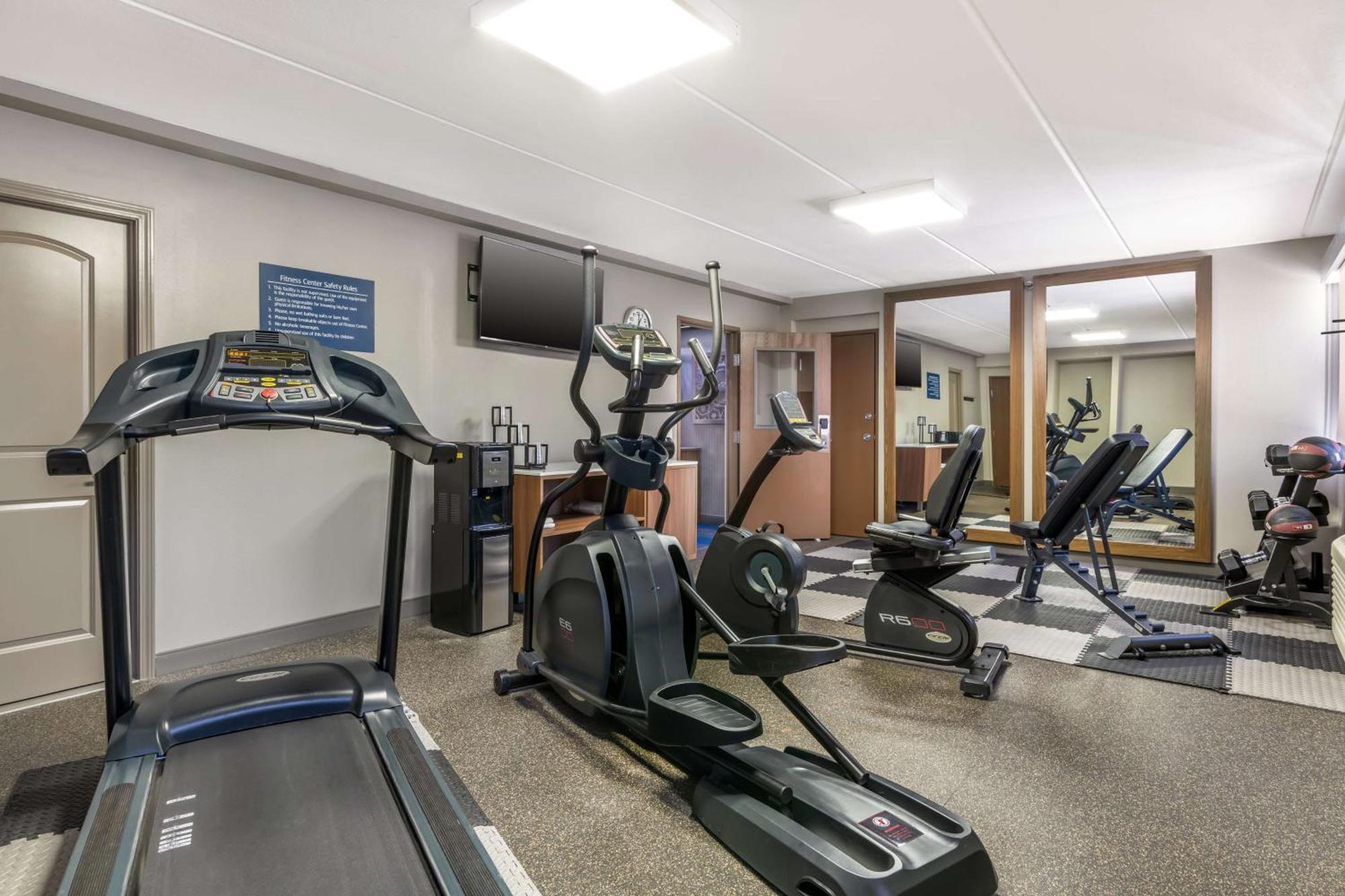 Best Western Atlanta-Marietta Ballpark Hotel Waterford Экстерьер фото